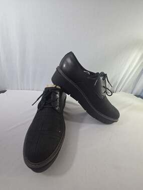 Clarks Collection Airabell Tye Women's Black Plaid Oxford Platform Shoes
